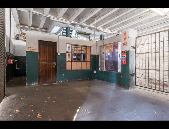 370M² WAREHOUSE FOR SALE IN JEPPESTOWN